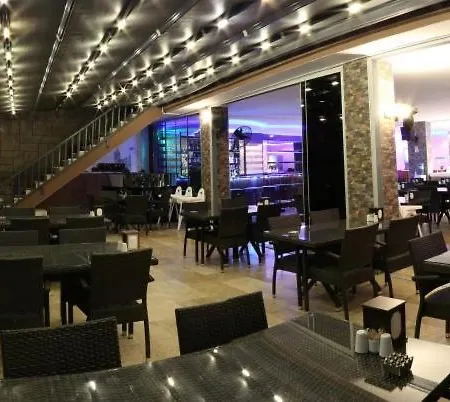 Comet Deluxe مرمريس